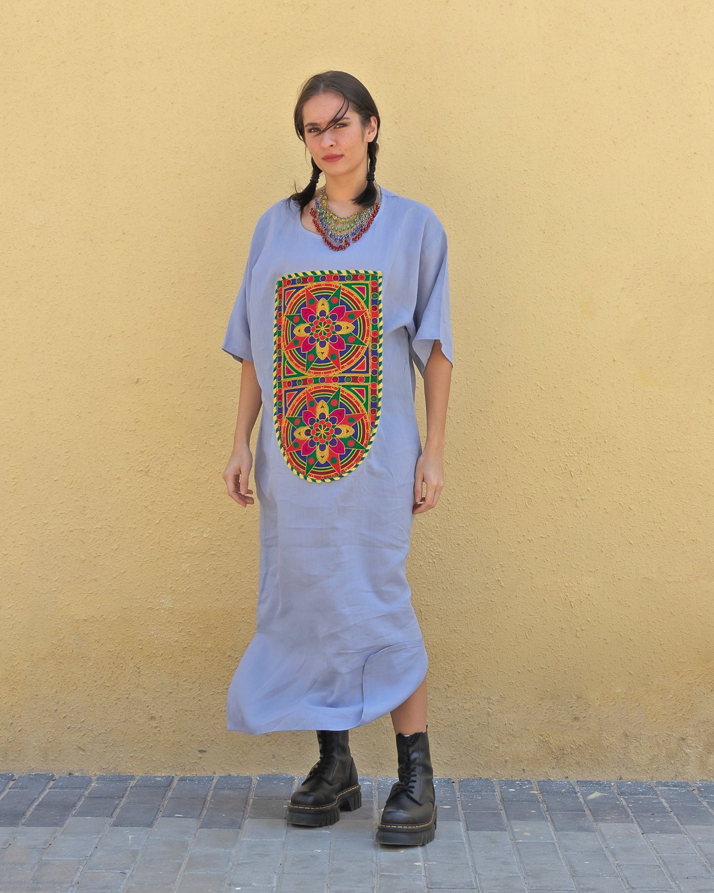 Knir | Embroidered Linen Shift Dress