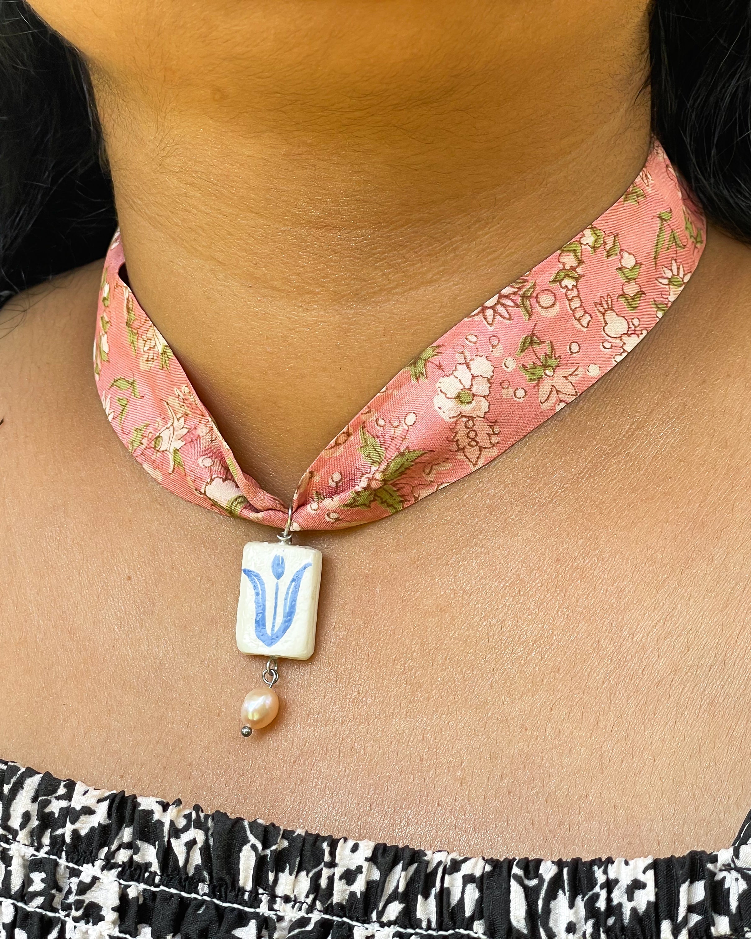 Willow Choker