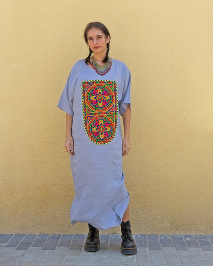 Knir | Embroidered Linen Shift Dress