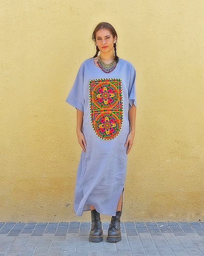 Knir | Embroidered Linen Shift Dress